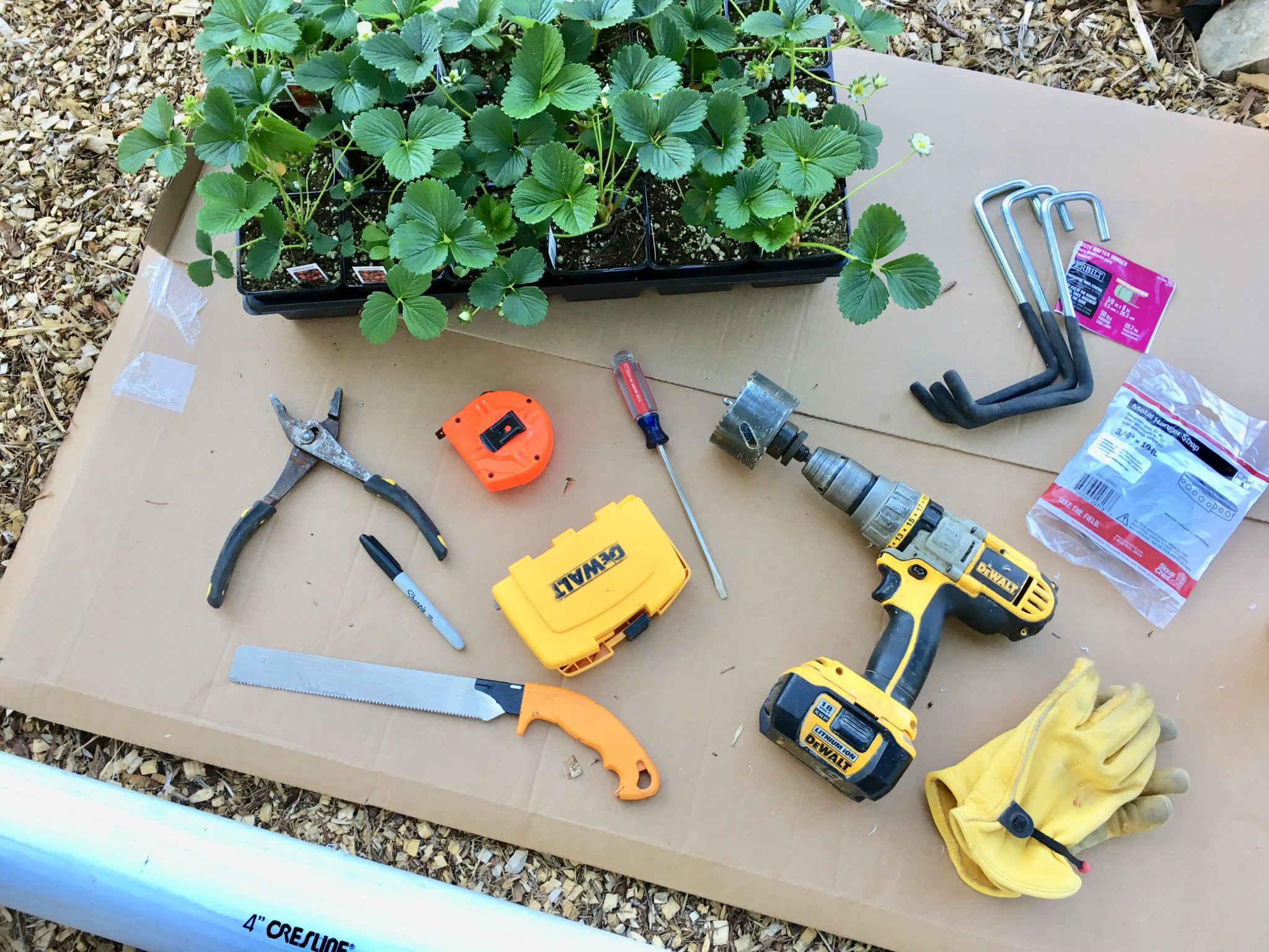 The Best DIY PVC garden Planters For Small Spaces